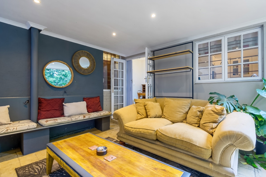 2 Bedroom Property for Sale in Claremont Western Cape